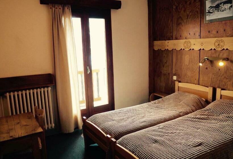 اتاق استاندارد, Hôtel Le Monte Pente