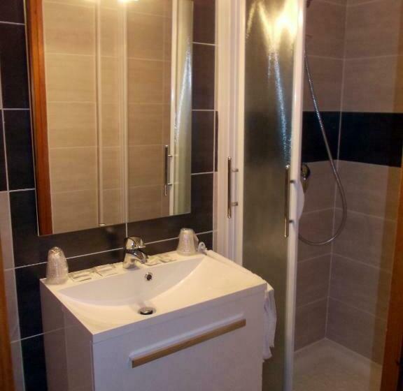 Семейный Номер, Hôtel Les Castets D'ayré