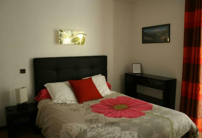 Номер Стандарт, Hôtel Les Castets D'ayré