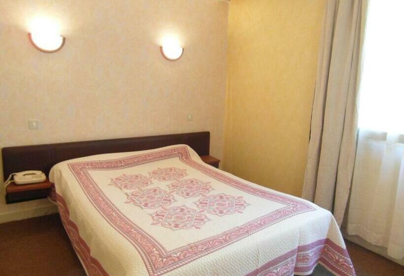 חדר סטנדרט, Hôtel Restaurant Le Périgord