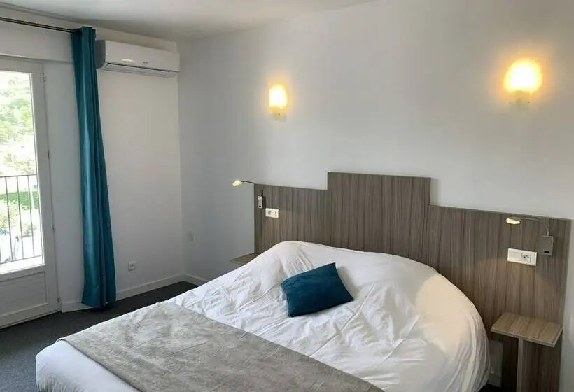 Standard-huone, Hôtel Spa L Ermitage