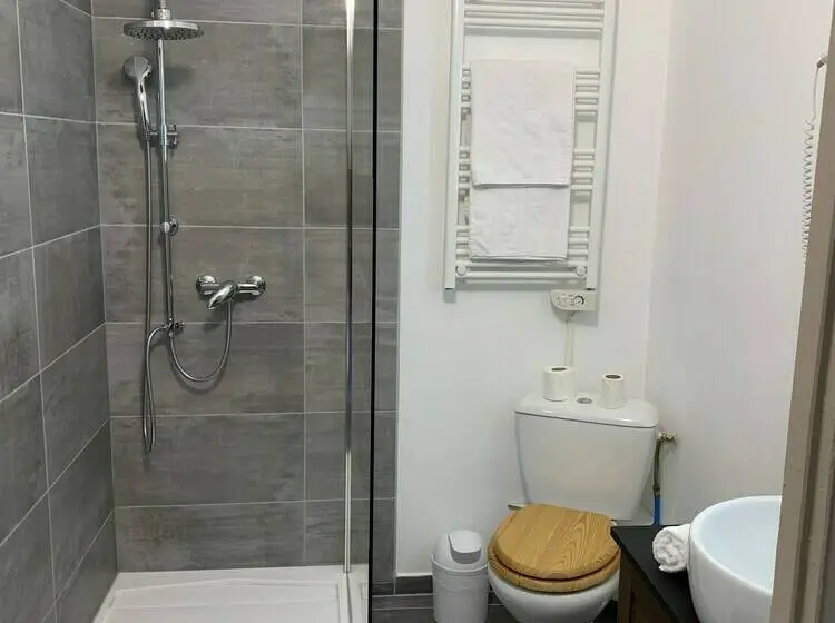 Standard-huone, Hôtel Spa L Ermitage