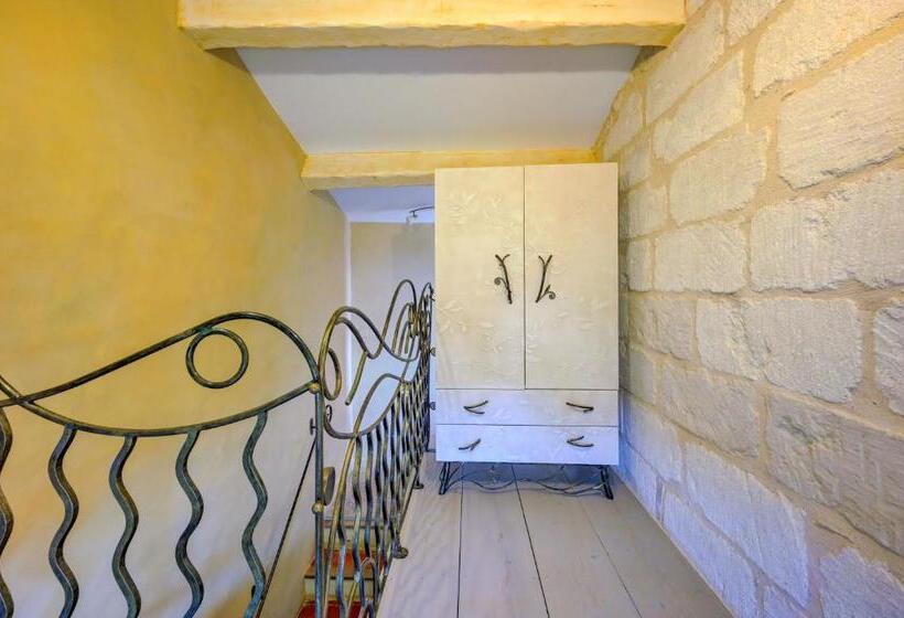 バルコニー付スイート, La Belle Vie