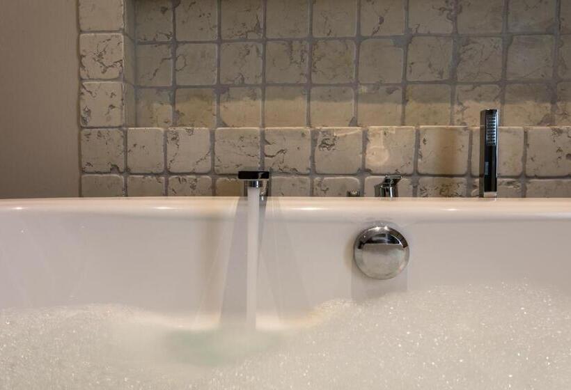 テラス付スイート, La Belle Vie