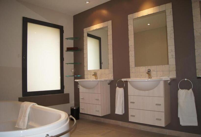 テラス付スイート, La Belle Vie