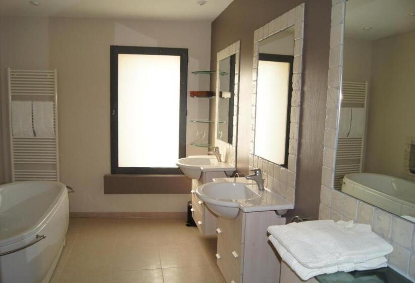 テラス付スイート, La Belle Vie