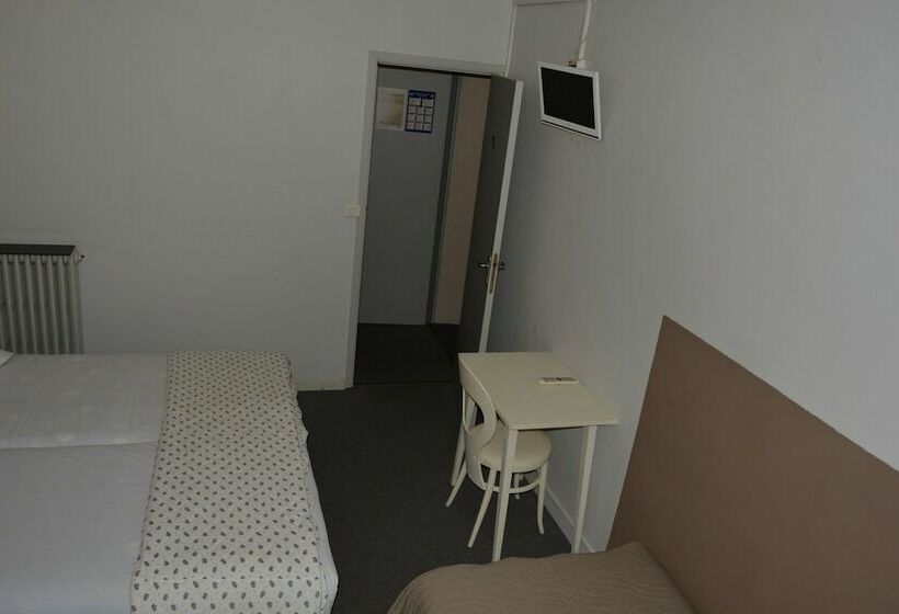 חדר משפחתי, Le Charleston