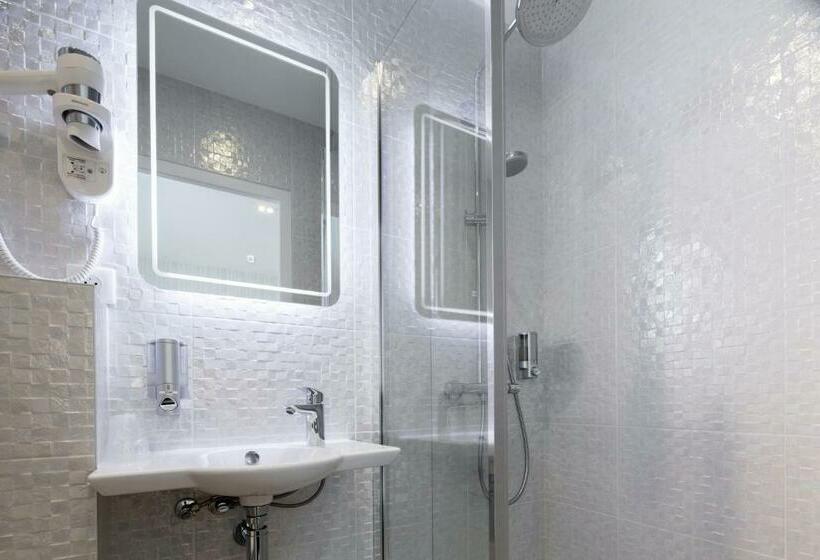 스탠다드 트리플 룸, Les Chants D Ailes   Hôtel Face Mer