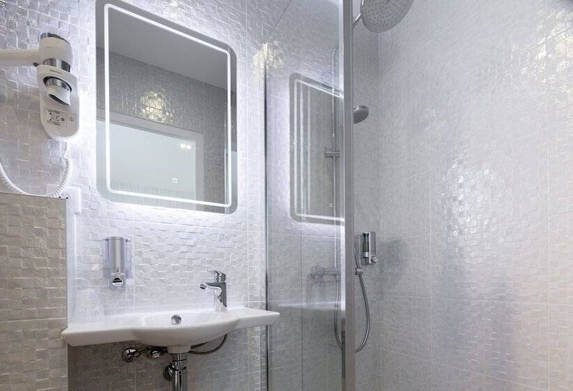 스탠다드 트리플 룸, Les Chants D Ailes   Hôtel Face Mer