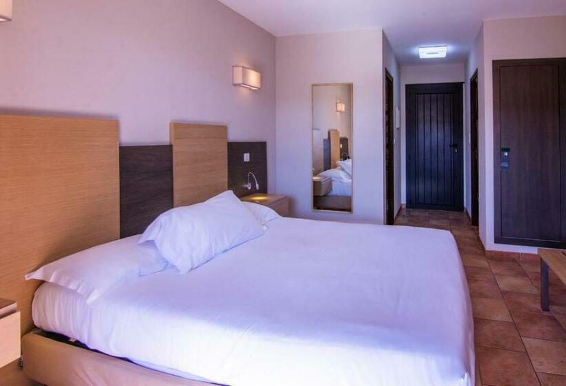 اتاق استاندارد, Osteria A Stalla Sischese & Spa