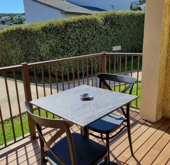 Номер Стандарт, Osteria A Stalla Sischese & Spa