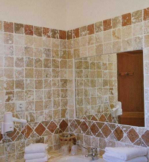 اتاق استاندارد, Osteria A Stalla Sischese & Spa