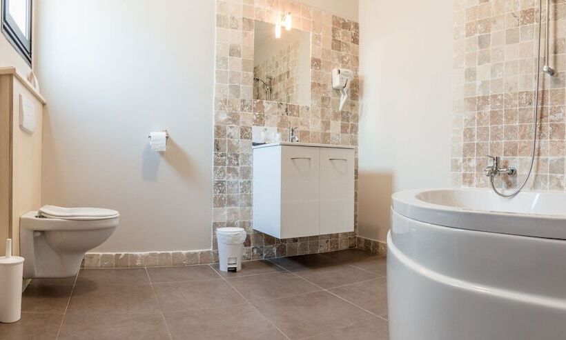 اتاق استاندارد چهار تخته, Osteria A Stalla Sischese & Spa