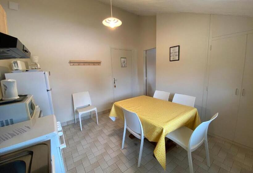 Апартаменты 1 Спальня Вид на Сад, Résidence Romaric