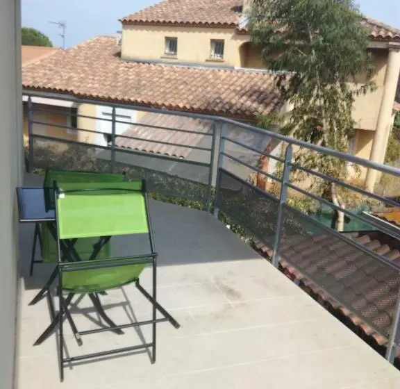 Superior Neljän Hengen Huone, Fasthotel Montpellier Baillargues