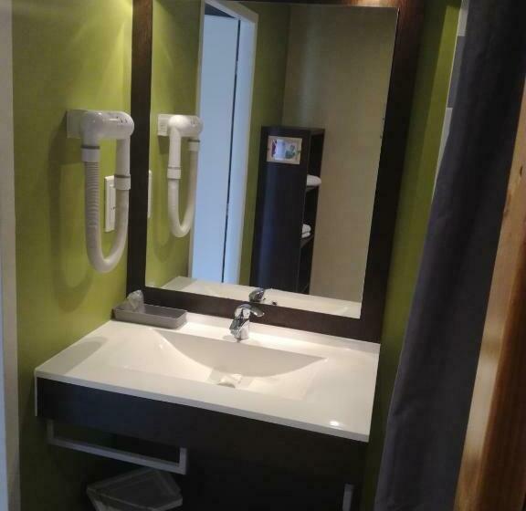 수피리어 트리플 룸, Fasthotel Montpellier Baillargues