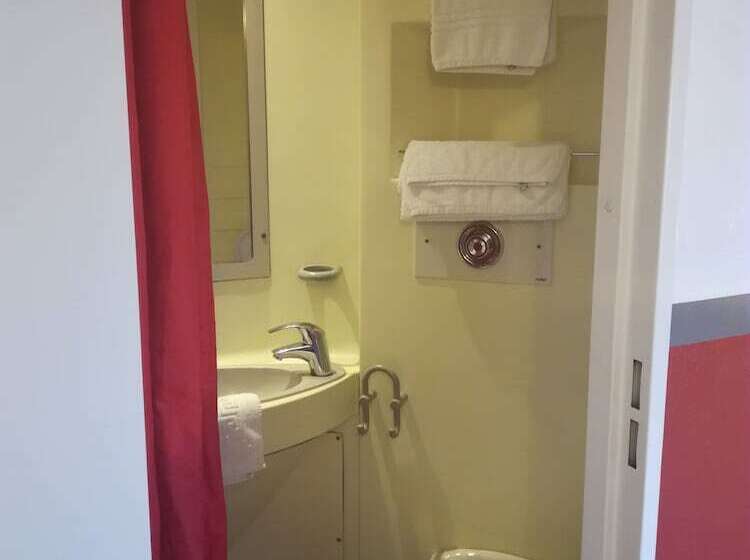 غرفة قياسية ثلاثية, Fasthotel Montpellier Baillargues