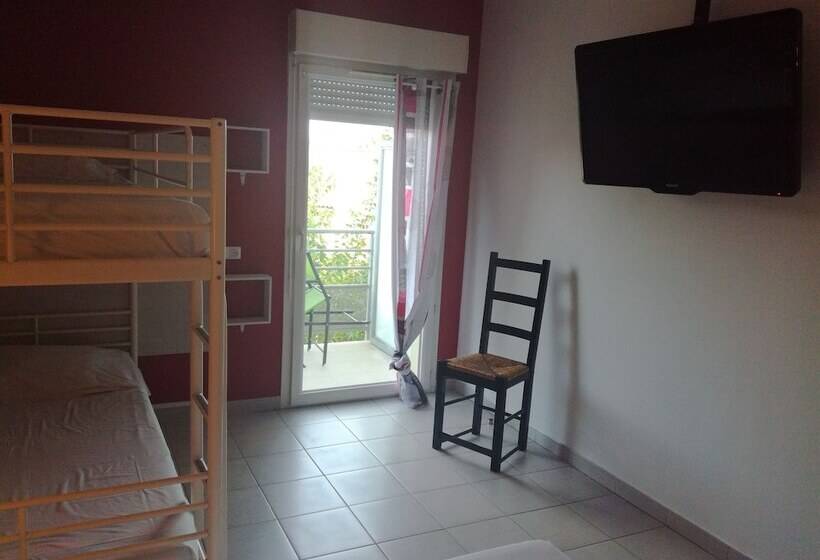 غرفة سوبيريور رباعية, Fasthotel Montpellier Baillargues