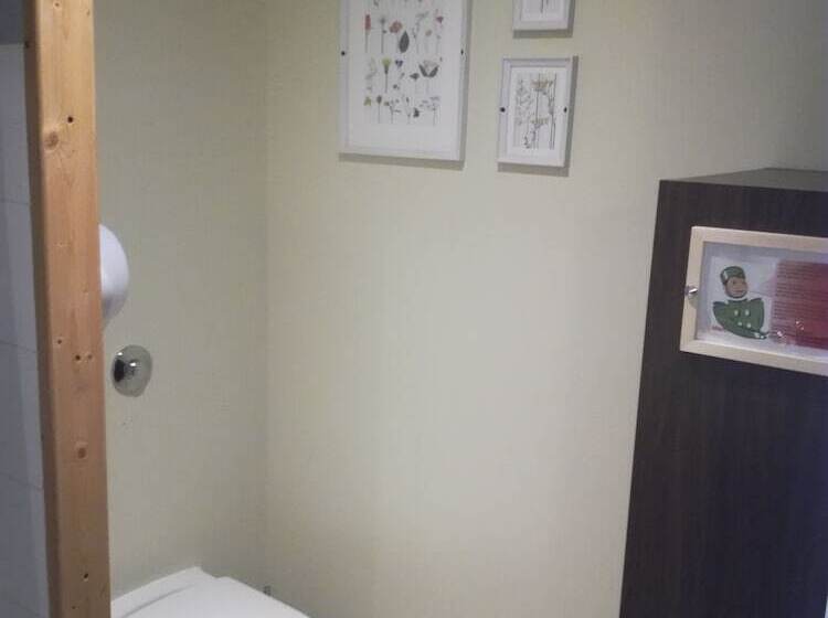 غرفة سوبيريور رباعية, Fasthotel Montpellier Baillargues