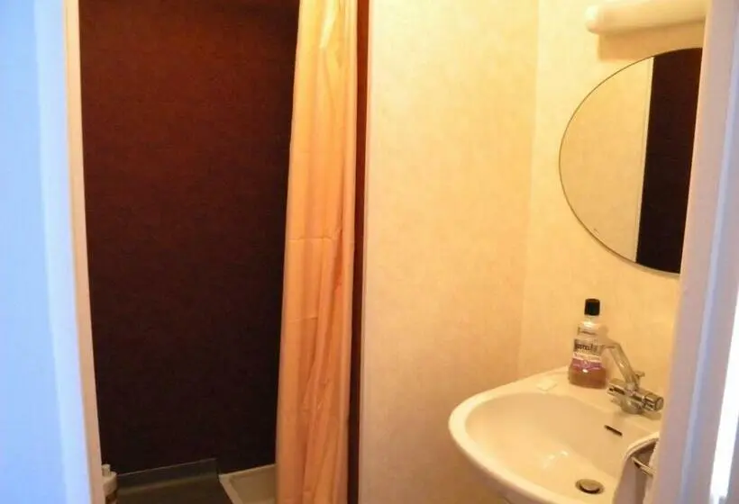 ファミリールーム, Auberge Pen Mur