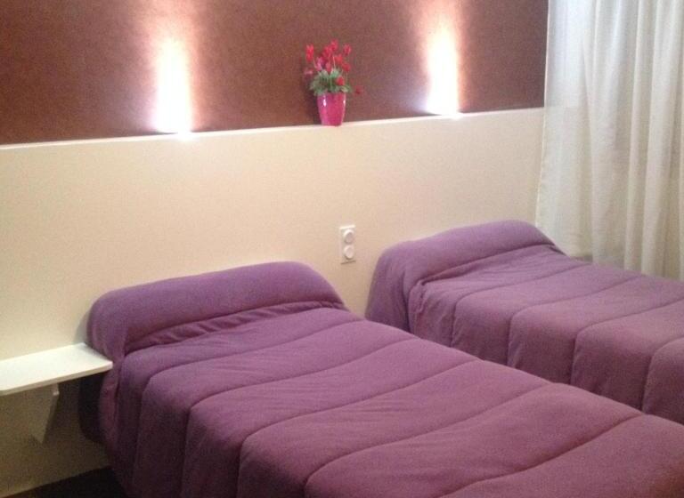 Номер Стандарт Вид на Сад, Auberge Pen Mur