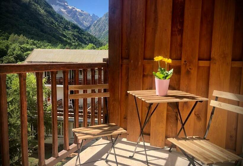 חדר סטנדרט לשלושה, Auberge Saint Antoine