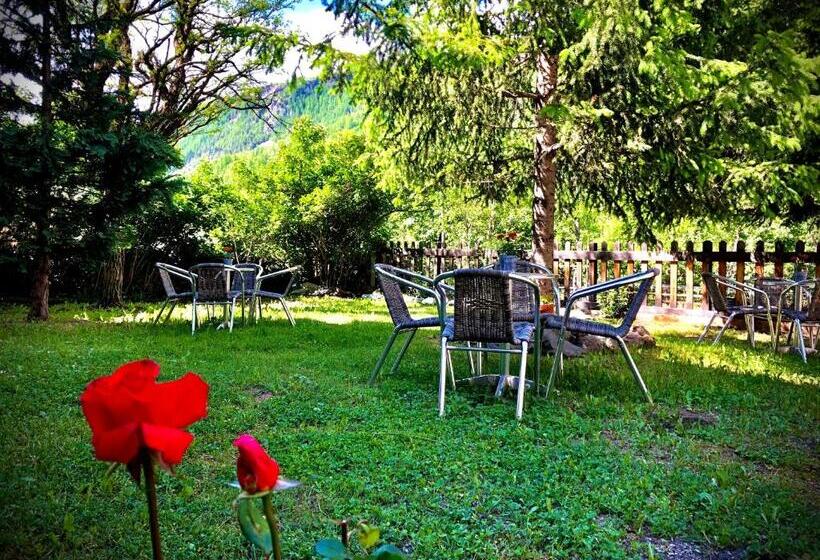 חדר סטנדרט לשלושה, Auberge Saint Antoine