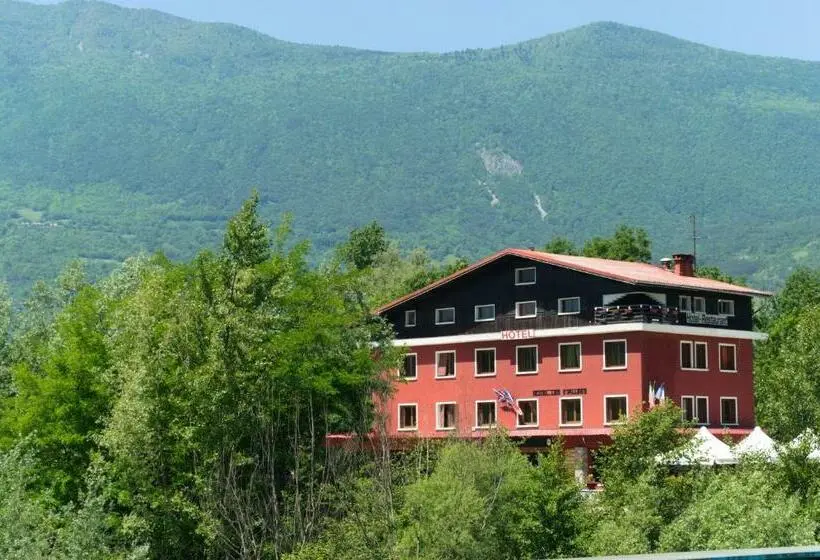 スイート, Maison De Savoie