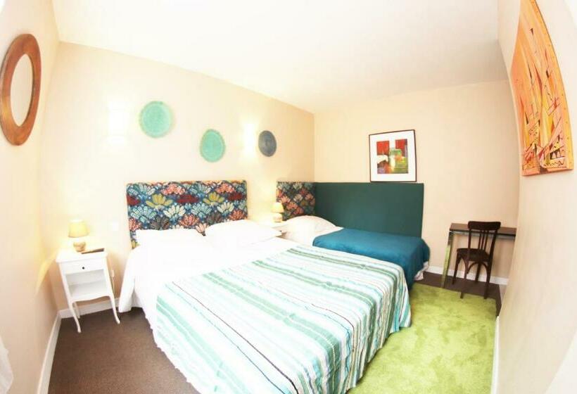 غرفة قياسية ثلاثية, & Cantine De La Plage