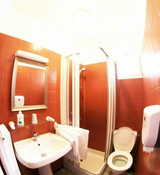 غرفة قياسية ثلاثية, & Cantine De La Plage