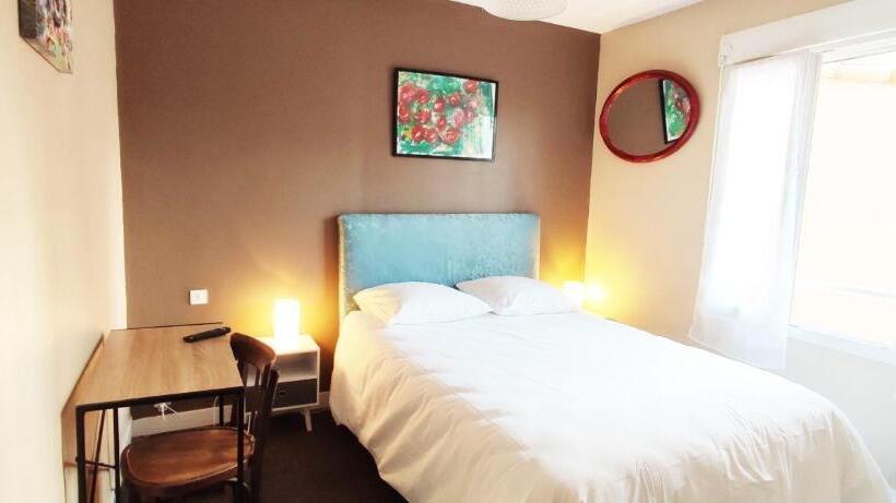 غرفة إقتصادية, & Cantine De La Plage