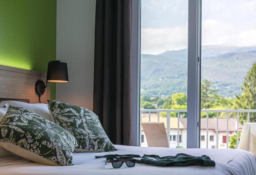 庭の見えるスタンダードトリプルルーム, Du Pont