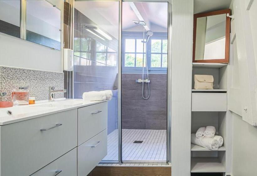 スーペリアファミリールーム, Du Pont