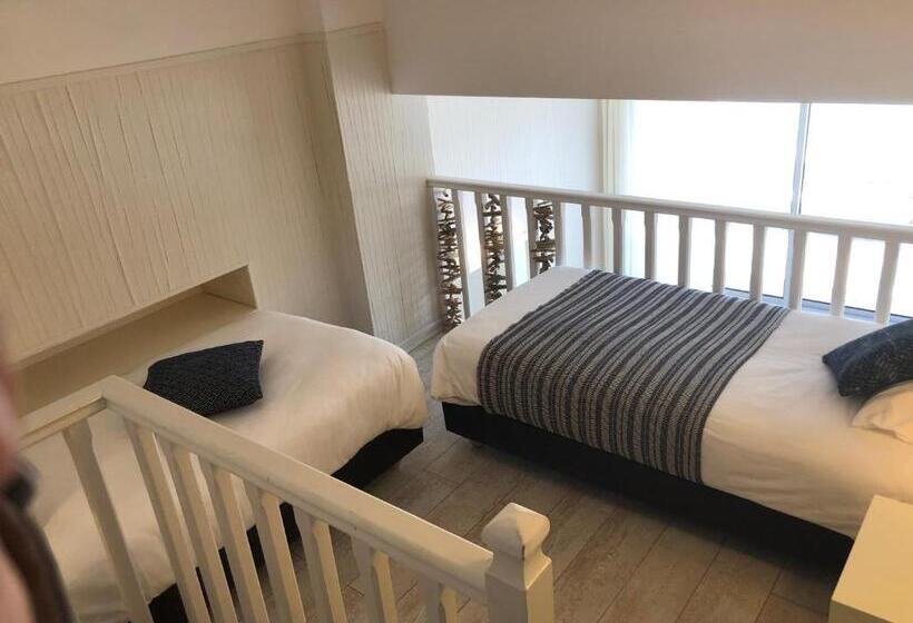 Четырехместный Номер Стандарт, Golf Hôtel