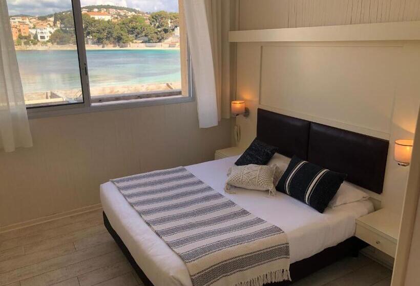 スタンダード4人部屋, Golf Hôtel