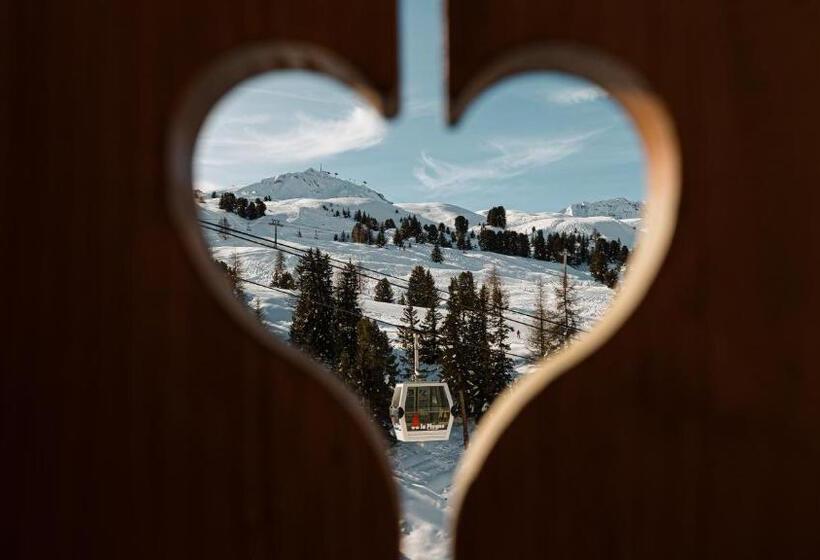 غرفة سوبيريور مطلة على الجبل, Hôtel Carlina By Les Etincelles