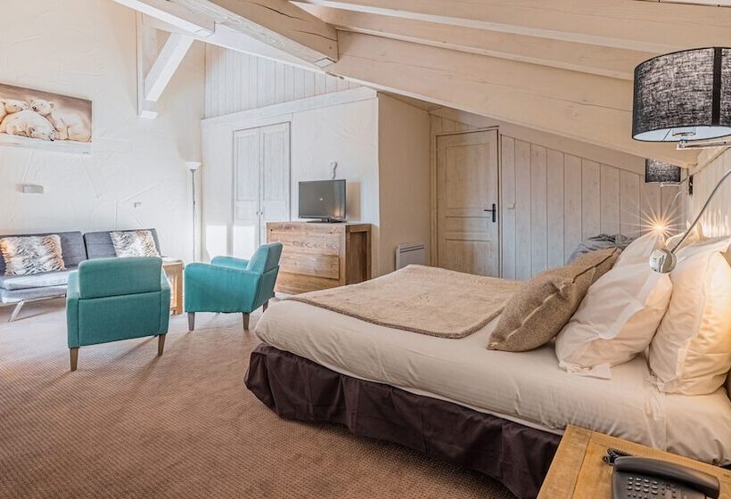 جناح جونيور, Hôtel Carlina By Les Etincelles