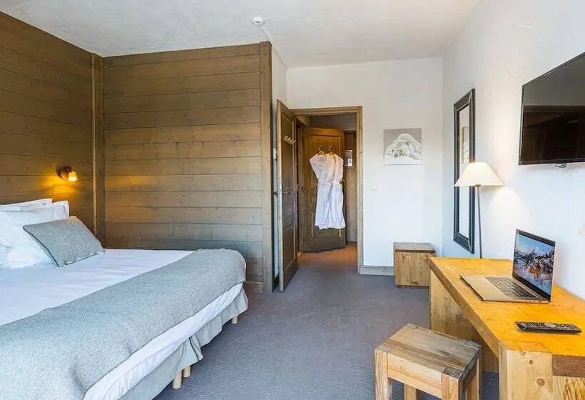 山の見えるスーペリアルーム, Hôtel Carlina By Les Etincelles