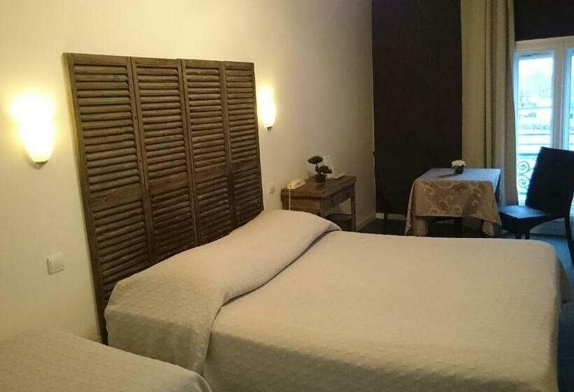 غرفة قياسية ثلاثية, De L Ocean