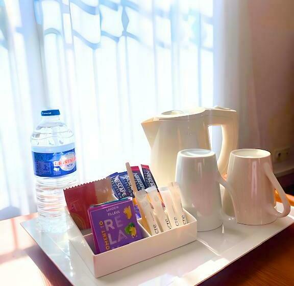 חדר סטנדרט, De La Marine