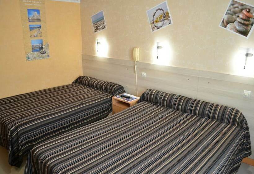 Номер Стандарт Трехместный, Hôtel De L'arrivée