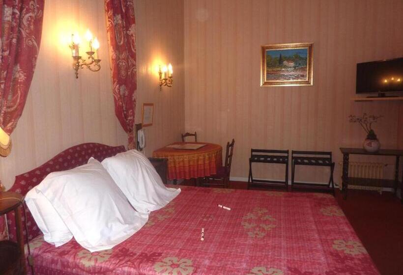 스탠다드 룸, Hôtel Du Fiacre