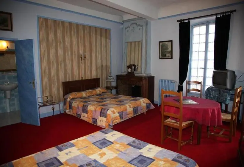 スタンダード4人部屋, Hôtel Du Fiacre