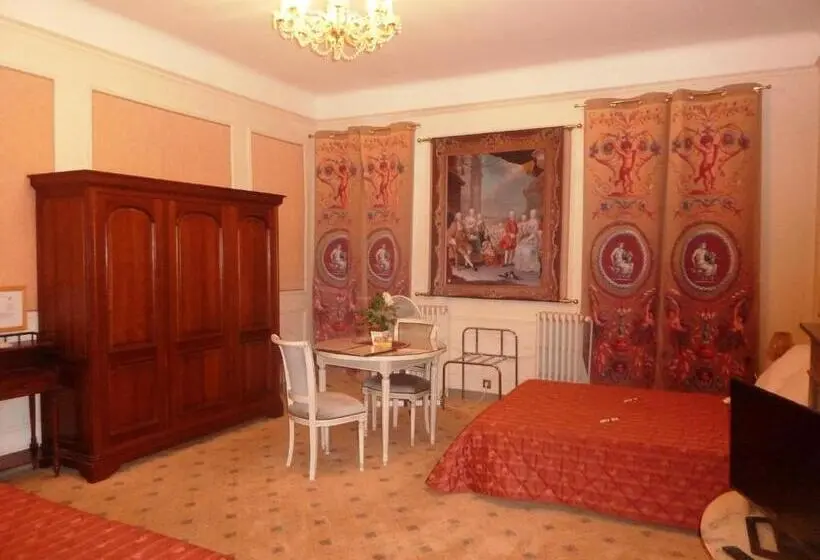 スタンダード4人部屋, Hôtel Du Fiacre