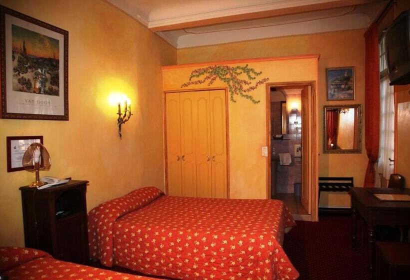 اتاق استاندارد با بالکن, Hôtel Du Fiacre