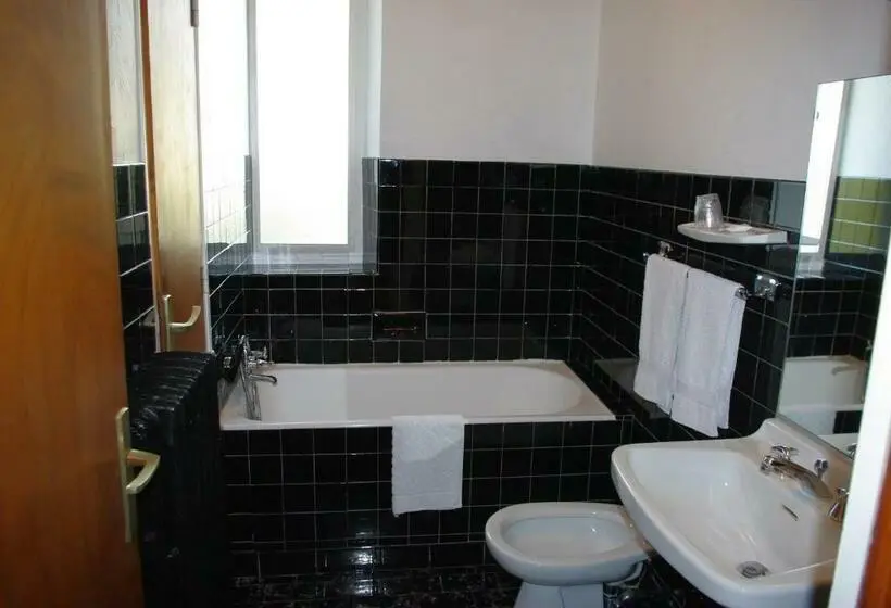 Standard-huone Näkymä, Hôtel Le Tourisme
