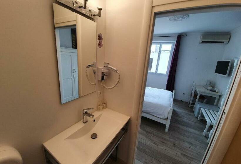 Номер Стандарт, Hôtel Les 3 Terrasses