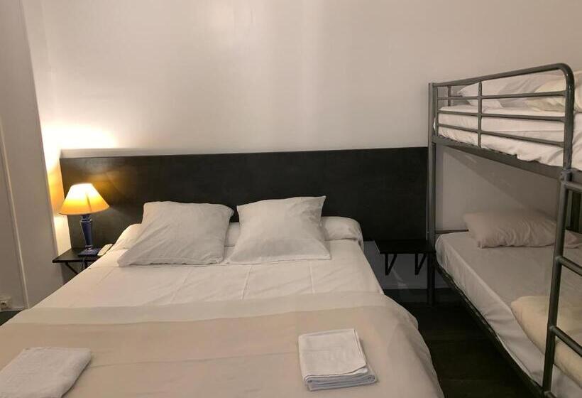 غرفة قياسية رباعية, Hôtel Mondial