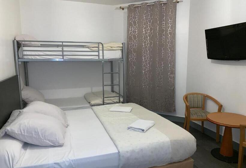 غرفة قياسية رباعية, Hôtel Mondial