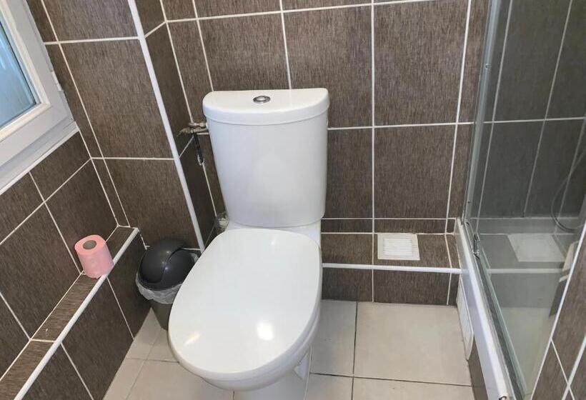 Номер Стандарт Индивидуальный, Hôtel Mondial